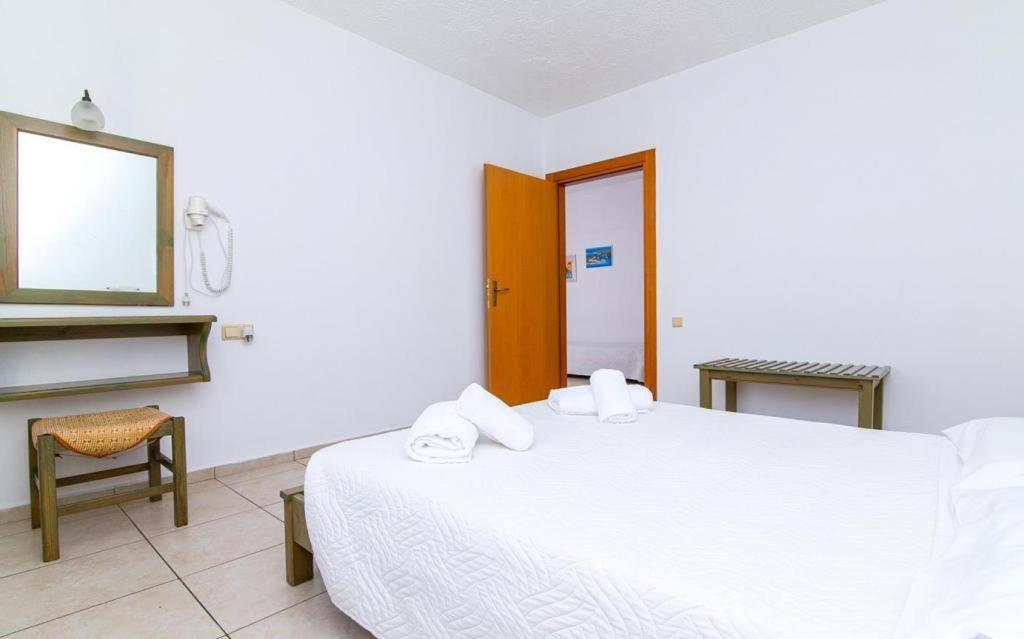 Dionysos Apartments & Studios Stalís Ngoại thất bức ảnh